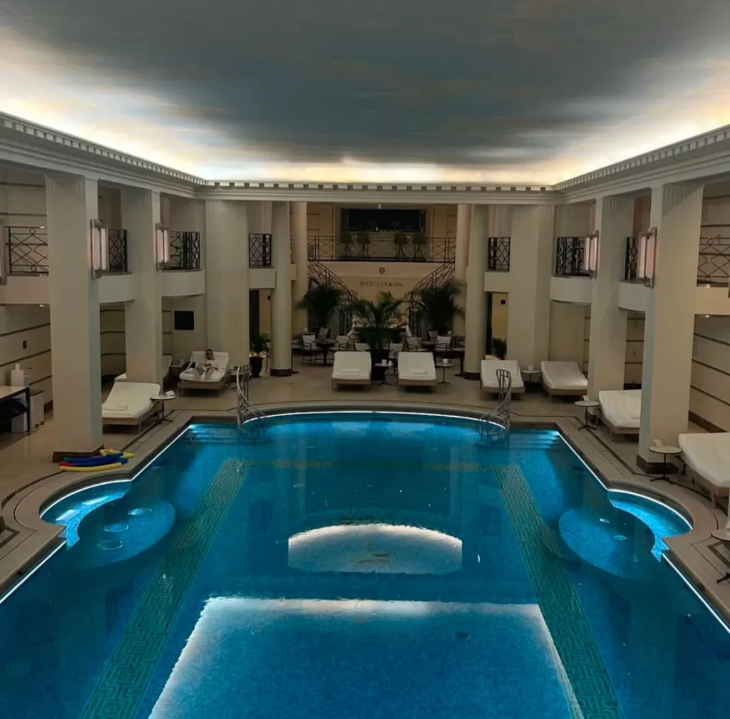 リッツのスパが最適です。